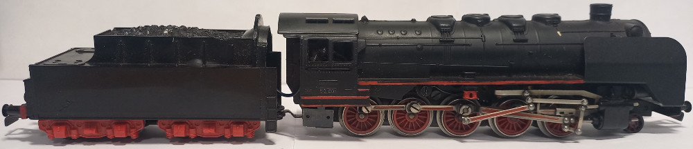 PIKO 50 001 mit 2 Motoren in der Lok und im Tender  SAMMLERWERT ca. Liebhhaberpreis
 