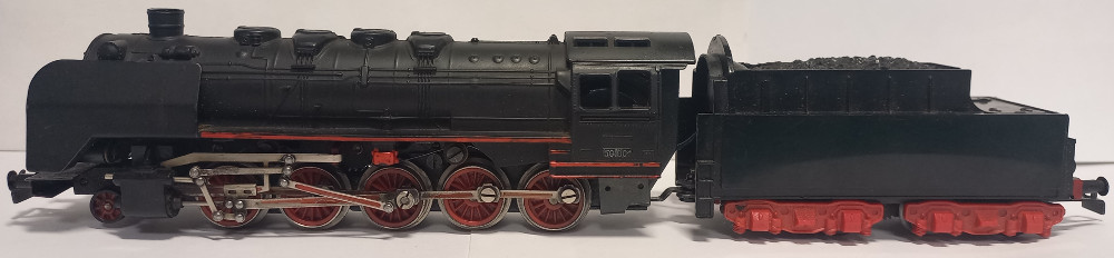 PIKO 50 001 mit 2 Motoren in der Lok und im Tender  SAMMLERWERT ca. Liebhhaberpreis
 