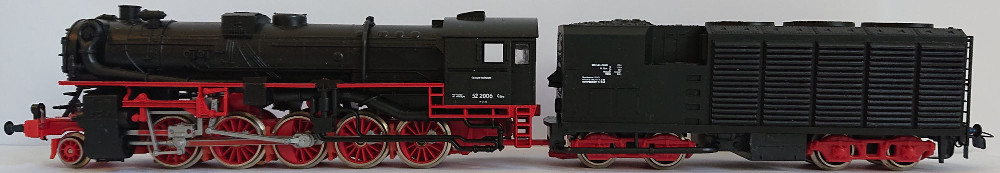 PIKO 52 2006 Deutsche Reichsbahn  SAMMLERWERT ca. 70€ - 100€  Baujahr: 1969
