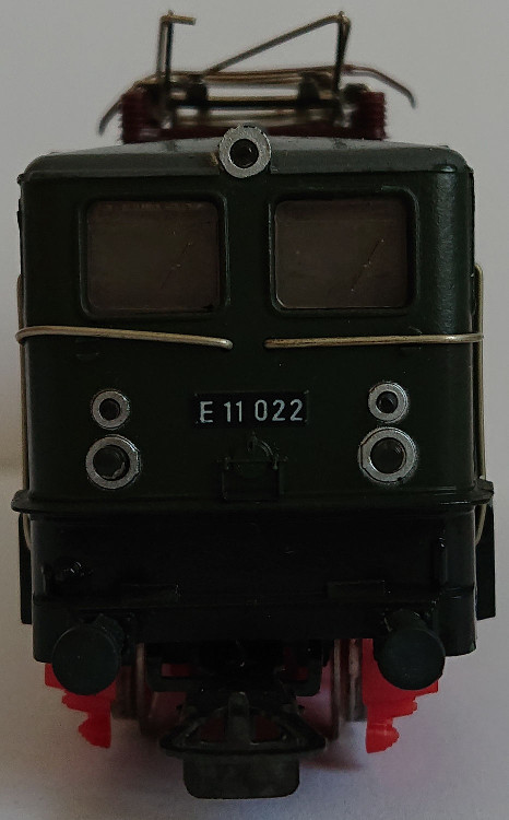 PIKO E11 022 Deutsche Reichsbahn  SAMMLERWERT ca. 50€ - 80€  Baujahr: 1969
