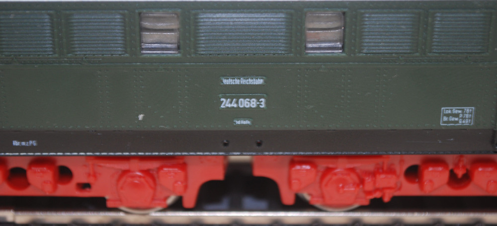 PIKO E244 068-03 Deutsche Reichsbahn  SAMMLERWERT ca. 40€ - 80€  Baujahr: 1992 ???
