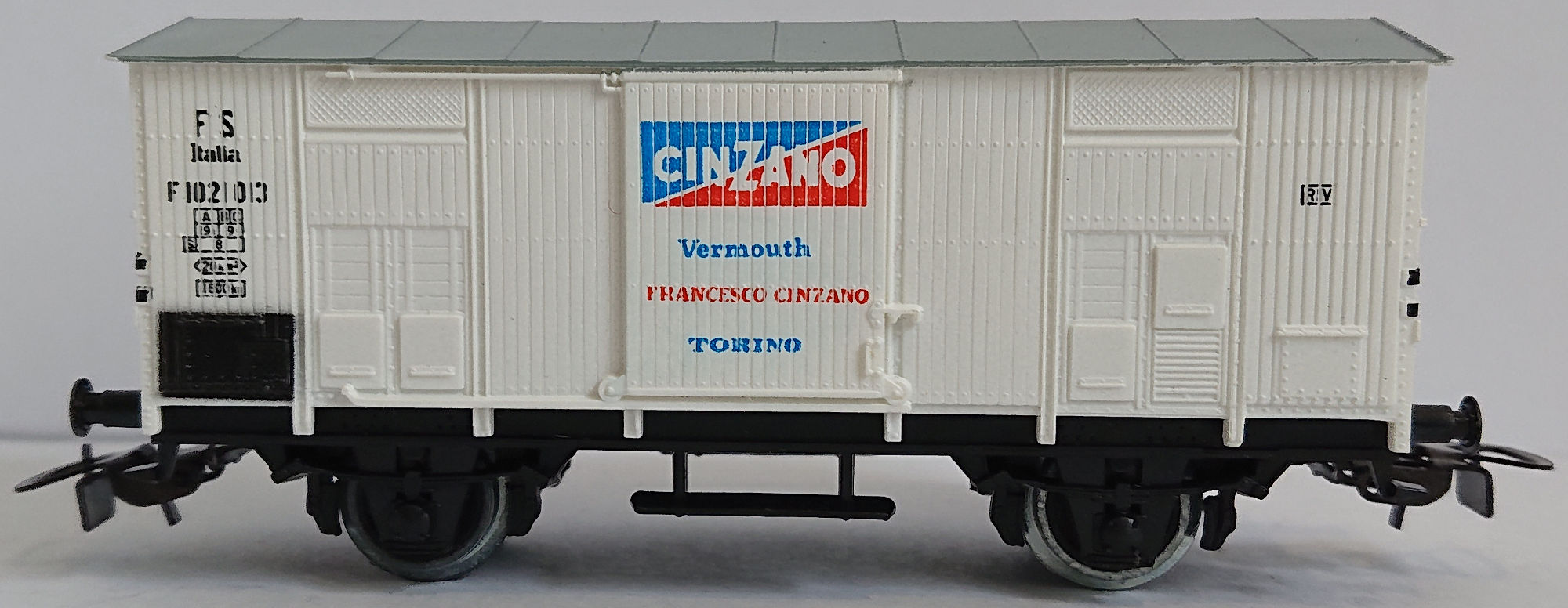PIKO Spitzdachkühlwagen FS Italia  