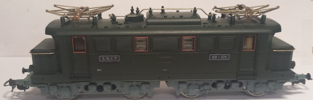 PIKO E44 BB-325 SNCF  SAMMLERWERT ca. 40€ - 60€  Baujahr: ???

